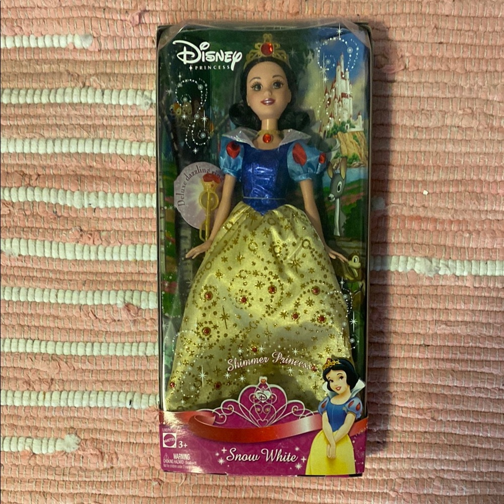 Disney Princess Snow White Shimmer Doll